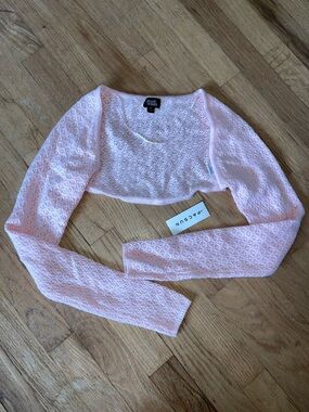 Beverly and Beck Light Pink Eyelet Cropped Sweater Wrap NWT